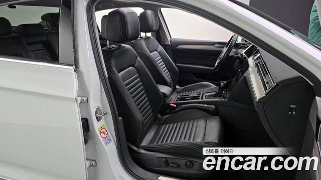 Volkswagen Passat GT (B8) 2.0 TDI Prestige 2021 — фото 12