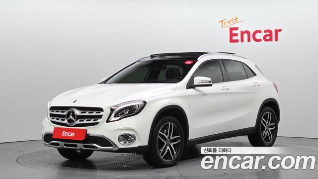 Mercedes-Benz GLA-Class (X156) GLA220 Premium 2019 — фото 1