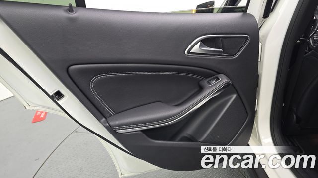Mercedes-Benz GLA-Class (X156) GLA220 Premium 2019 — фото 25