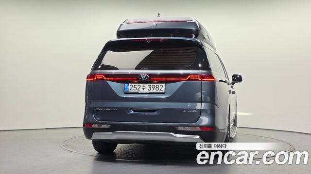 Kia Carnival (IV) Gasoline 9-seater Limousine(Special vehicle) 2021 — фото 4