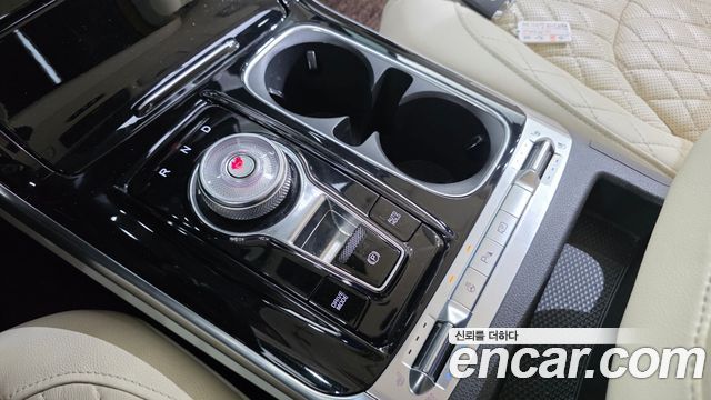 Kia Carnival (IV) Gasoline 9-seater Limousine(Special vehicle) 2021 — фото 9