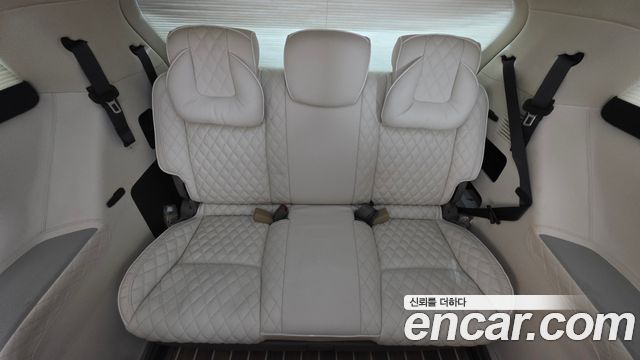 Kia Carnival (IV) Gasoline 9-seater Limousine(Special vehicle) 2021 — фото 16