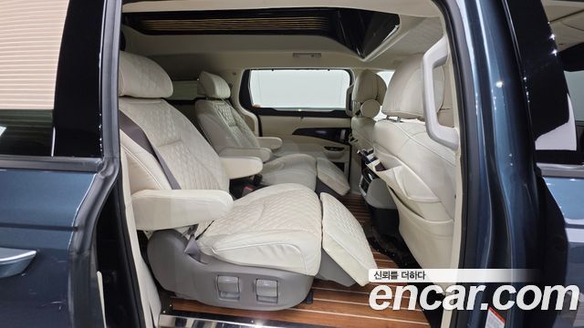 Kia Carnival (IV) Gasoline 9-seater Limousine(Special vehicle) 2021 — фото 19