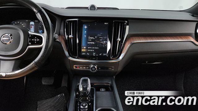 Volvo S60 (III) B5 Inscription 2021 — фото 14