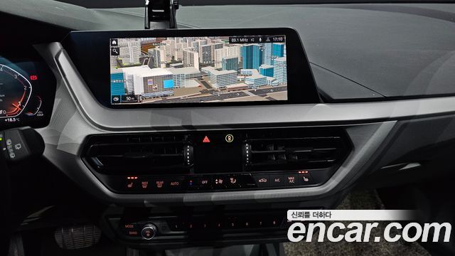 BMW 1 Series (F40) 118d Joy 2021 — фото 14