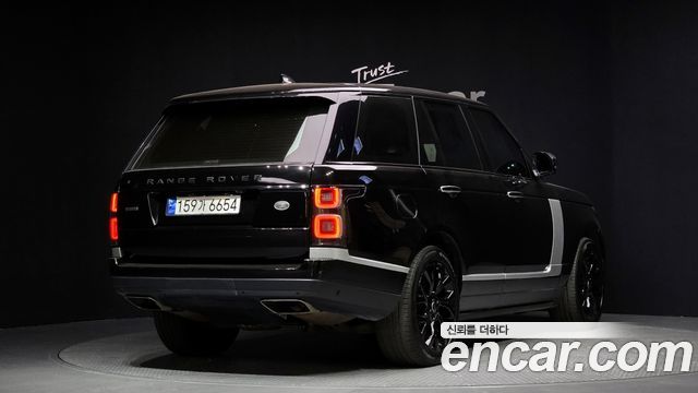 Land Rover Range Rover (IV) 4.4 SDV8 AB DIESEL 2018 — фото 2
