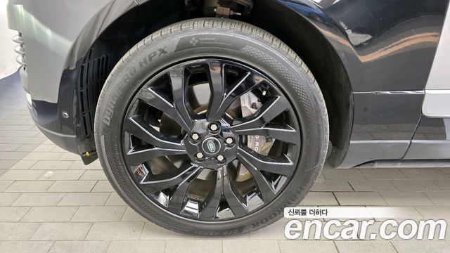 Land Rover Range Rover (IV) 4.4 SDV8 AB DIESEL 2018 — фото 5