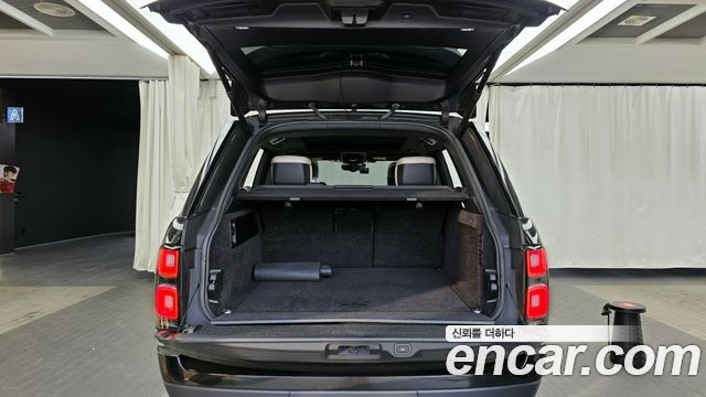 Land Rover Range Rover (IV) 4.4 SDV8 AB DIESEL 2018 — фото 20