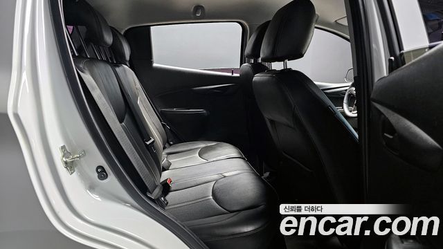 Chevrolet Spark LT 2019 — фото 12