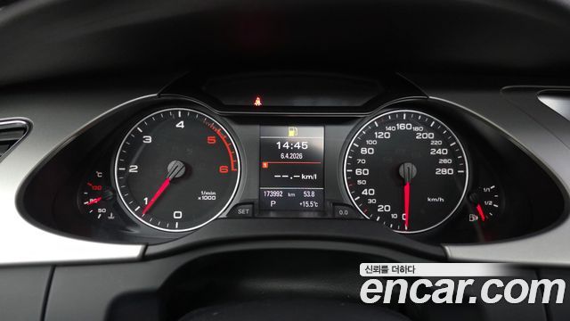 Audi A4 2.0 TDI B8 2012 — фото 8