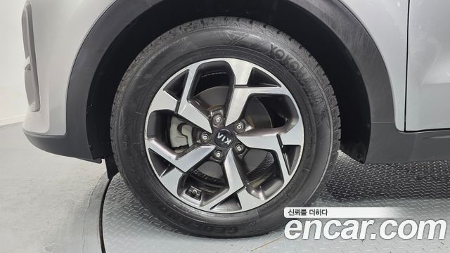 Kia Sportage The Bold Diesel 2.0 2WD Trendy 2021 — фото 5