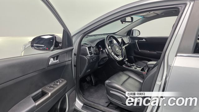 Kia Sportage The Bold Diesel 2.0 2WD Trendy 2021 — фото 10