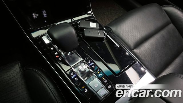 Kia K7 Premier Hybrid Noblesse 2021 — фото 9