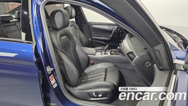 BMW 5 Series (G30) 530i M Sport Package 2017 — фото 12