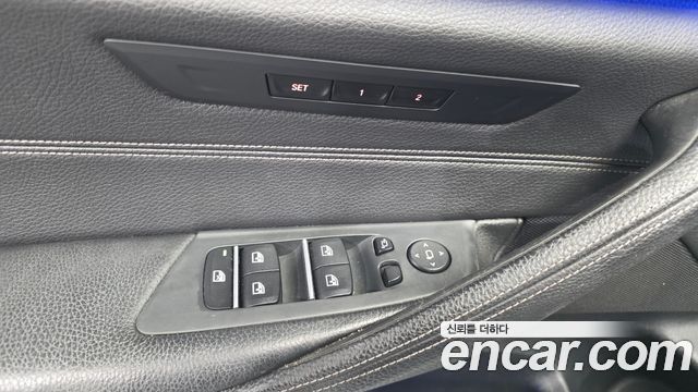 BMW 5 Series (G30) 530i M Sport Package 2017 — фото 14