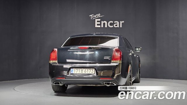 Chrysler 300C 3.6 2015 — фото 4