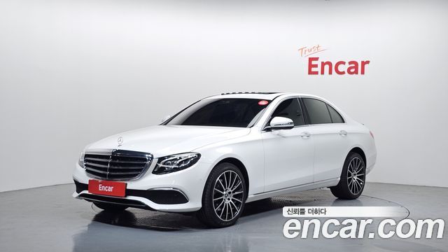 Mercedes-Benz E-Class (W213) E220d 4MATIC Exclusive 2020 — фото 1