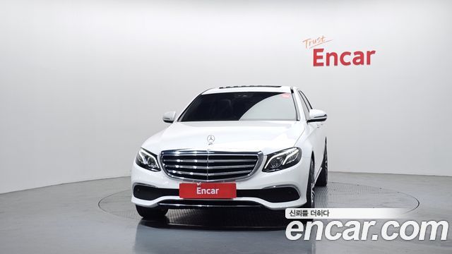 Mercedes-Benz E-Class (W213) E220d 4MATIC Exclusive 2020 — фото 3