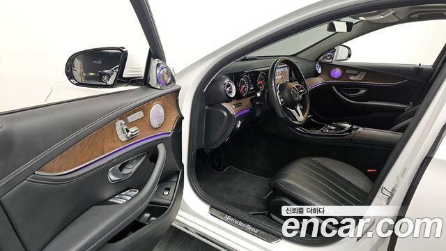 Mercedes-Benz E-Class (W213) E220d 4MATIC Exclusive 2020 — фото 10