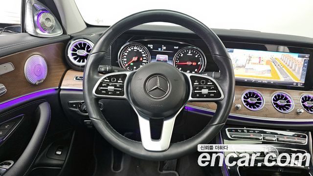 Mercedes-Benz E-Class (W213) E220d 4MATIC Exclusive 2020 — фото 13