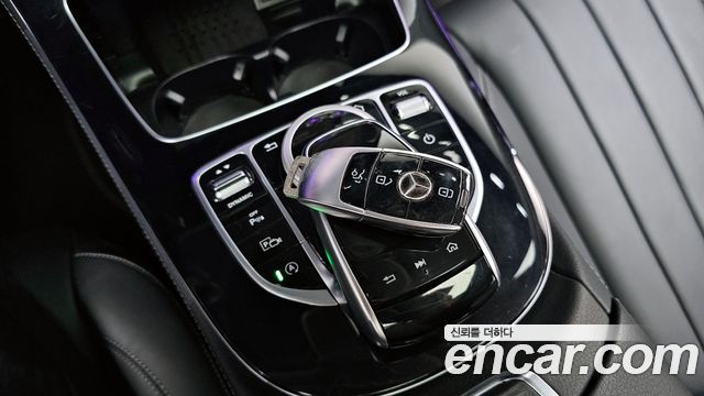 Mercedes-Benz E-Class (W213) E220d 4MATIC Exclusive 2020 — фото 30