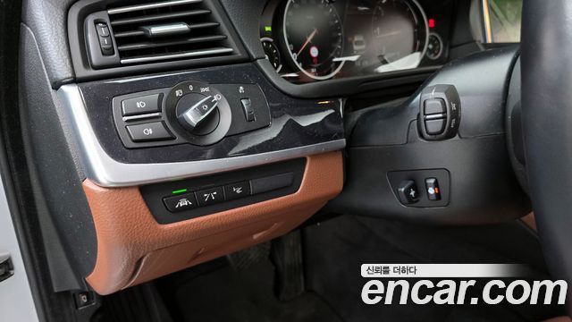 BMW 5 Series (F10) 520d xDrive M Aero Dynamic 2016 — фото 18