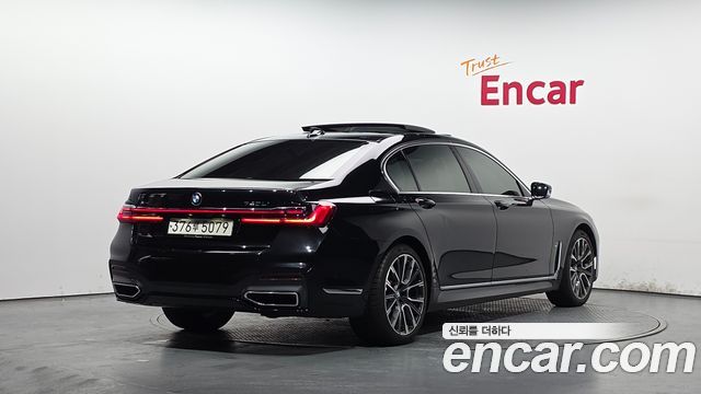 BMW 7 Series (G11) 740Li xDrive M Sport Package 2020 — фото 2