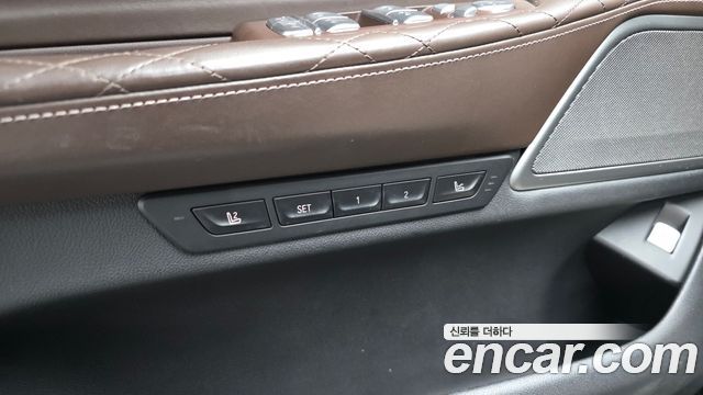 BMW 7 Series (G11) 740Li xDrive M Sport Package 2020 — фото 16