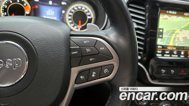 Jeep Cherokee (KL) 2.4 Limited AWD 2021 — фото 19