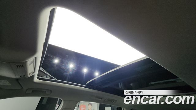 Volkswagen Tiguan Allspace 2.0 TSI Prestige 2023 — фото 19