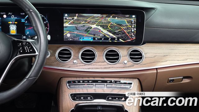 Mercedes-Benz E-Class (W213) E250 Exclusive 2022 — фото 13