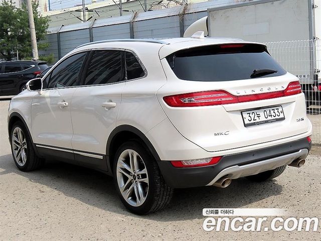 Lincoln MKC 2.0 AWD 2016 — фото 3