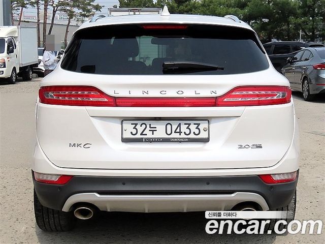 Lincoln MKC 2.0 AWD 2016 — фото 4