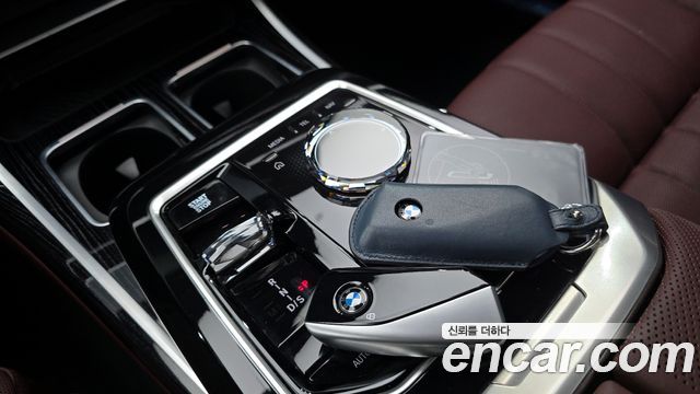 BMW 7 Series (G70) 740d xDrive M Sport 2025 — фото 9