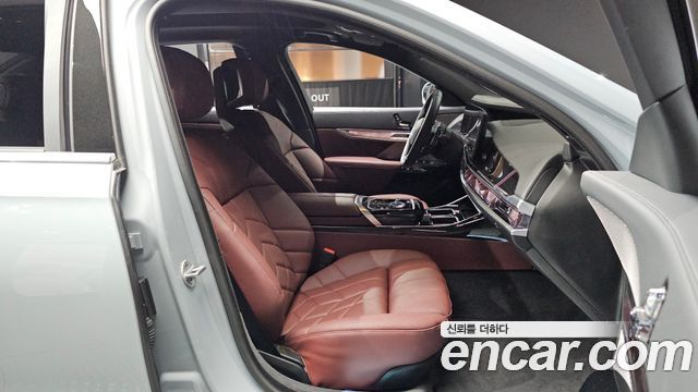 BMW 7 Series (G70) 740d xDrive M Sport 2025 — фото 12