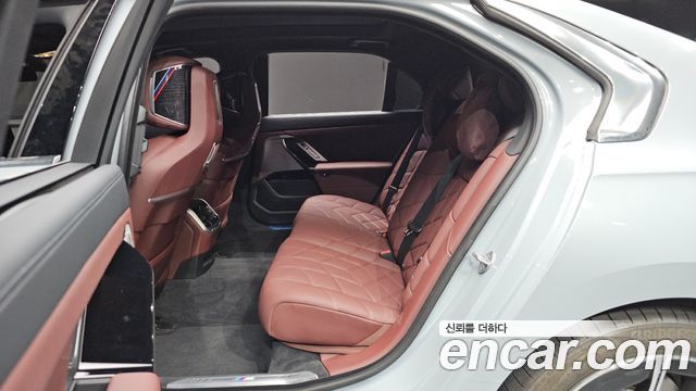 BMW 7 Series (G70) 740d xDrive M Sport 2025 — фото 26