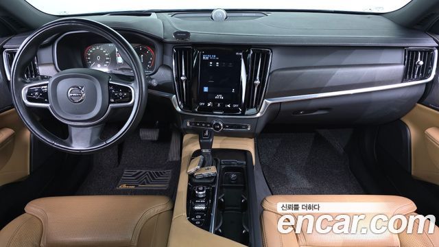 Volvo V90 Cross Country D5 PRO AWD 2018 — фото 7