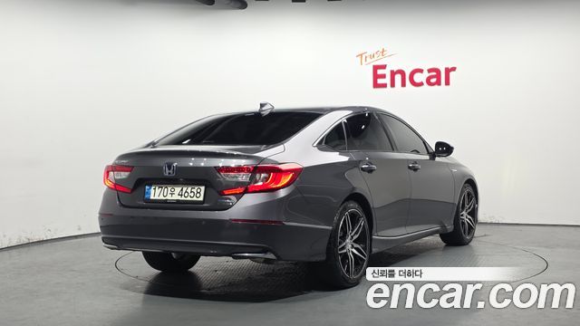 Honda Accord (X) 2.0 Hybrid Touring 2022 — фото 2