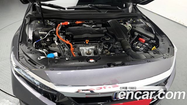 Honda Accord (X) 2.0 Hybrid Touring 2022 — фото 6
