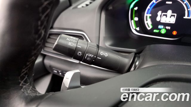 Honda Accord (X) 2.0 Hybrid Touring 2022 — фото 27