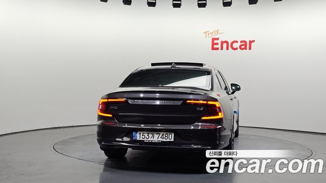 Volvo S90 B5 Ultimate Bright 2023 — фото 4