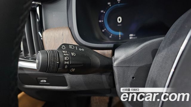 Volvo S90 B5 Ultimate Bright 2023 — фото 28