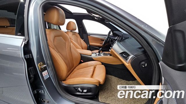 BMW 5 Series (G30) 520d M Sport Special Edition 2018 — фото 17