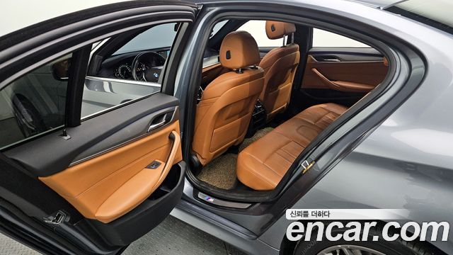 BMW 5 Series (G30) 520d M Sport Special Edition 2018 — фото 19