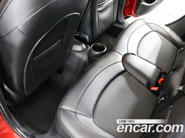 MINI Cooper 5Door Standard 3rd 2016 — фото 21