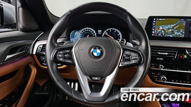 BMW 5 Series (G30) 520d xDrive M Sport Package 2018 — фото 17