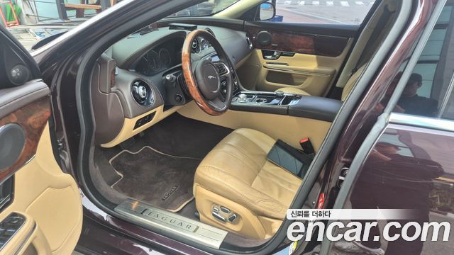 Jaguar XJ 3.0 SC Premium Luxury LWB X351 2013 — фото 10