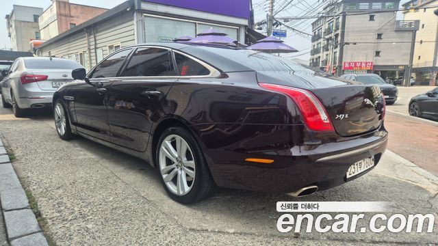 Jaguar XJ 3.0 SC Premium Luxury LWB X351 2013 — фото 16
