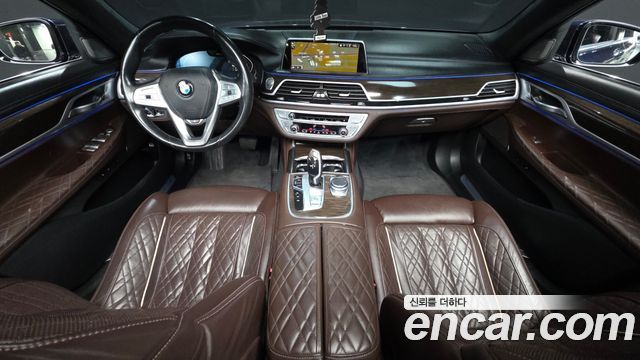 BMW 7 Series (G11) 730d xDrive Design Pure Excellence 2020 — фото 7