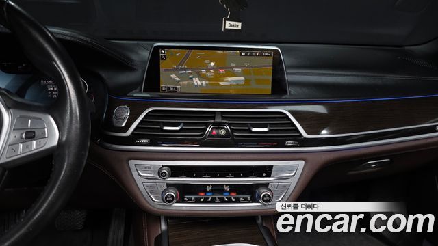 BMW 7 Series (G11) 730d xDrive Design Pure Excellence 2020 — фото 14